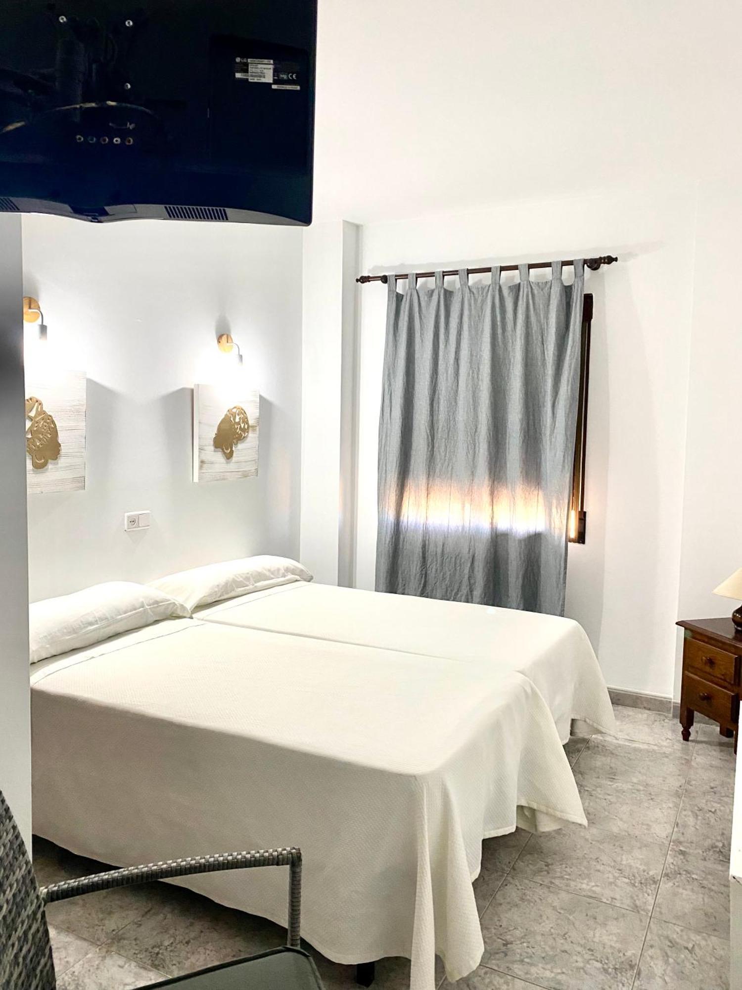 Hostal Casa Lopez La Zarza  外观 照片